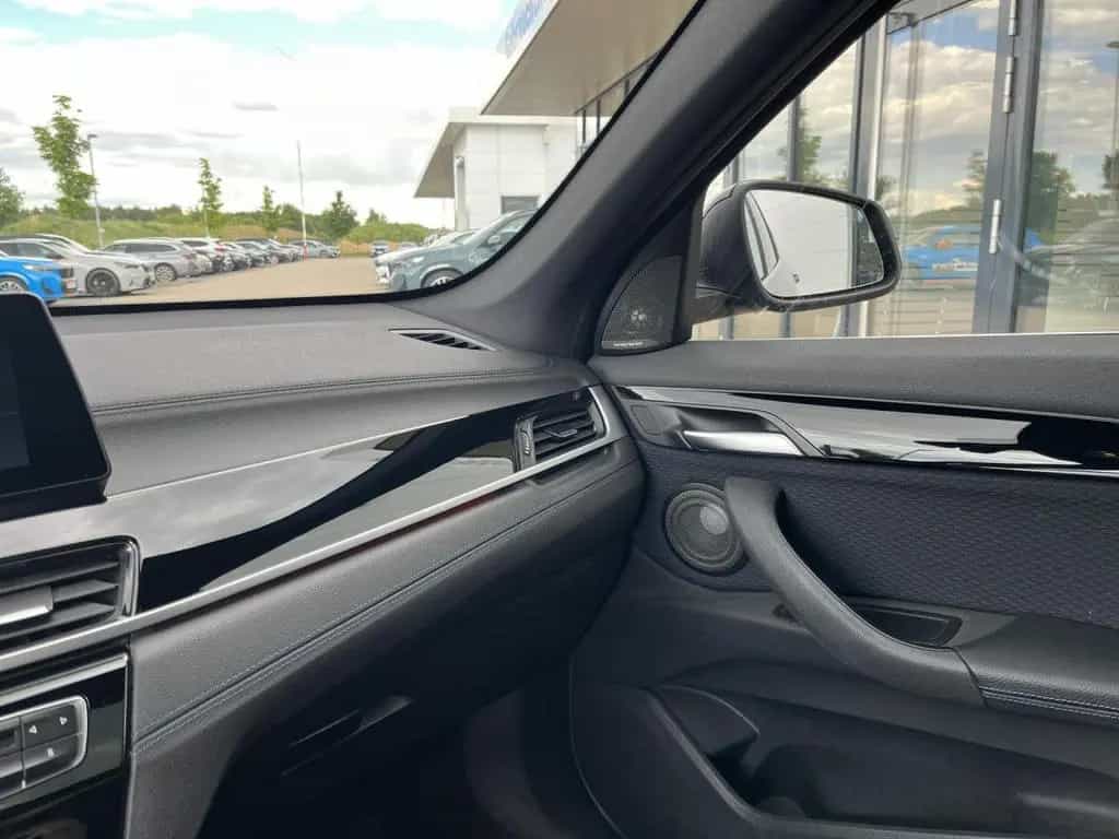 BMW X1 xDrive20d M SPORT HUD RFK H/K AHK PANO Navi 02/2020-photo-16