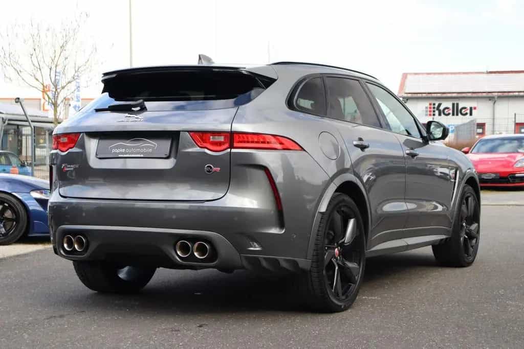 Jaguar F-Pace SVR AWD +AHK+PANO+22ZOLL+ASSIST+CARPLAY++ 05/2019-photo-4