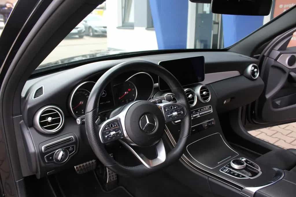 Mercedes-Benz C 300 T d*AMG Line*Scheckheft*8-fach AMG Felgen 12/2019-photo-16