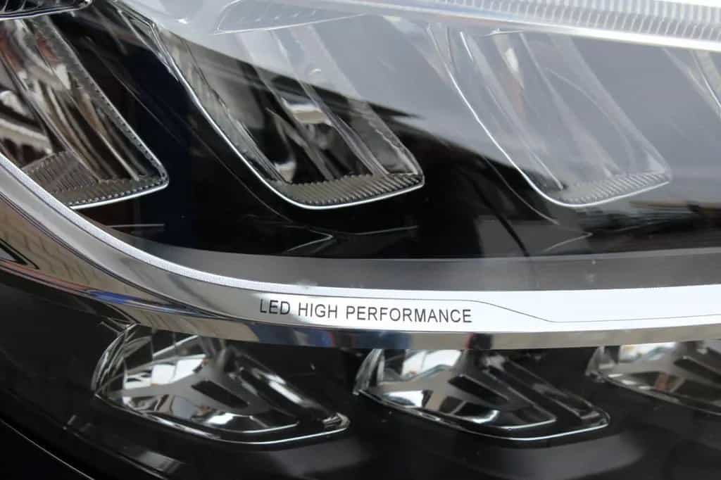 Mercedes-Benz C 300 T d*AMG Line*Scheckheft*8-fach AMG Felgen 12/2019-photo-24