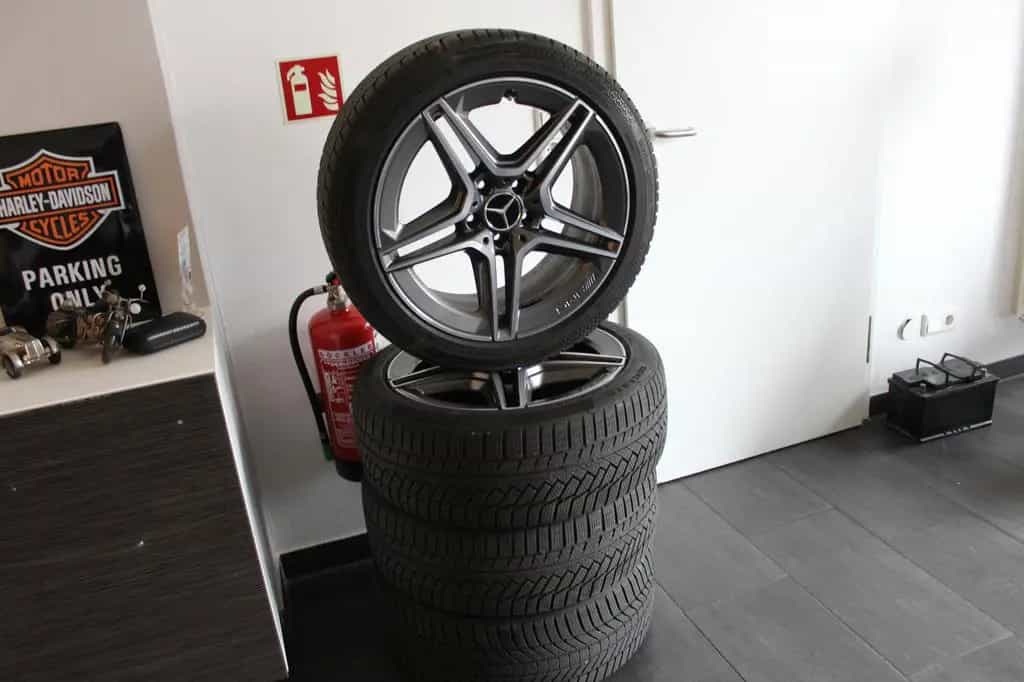 Mercedes-Benz C 300 T d*AMG Line*Scheckheft*8-fach AMG Felgen 12/2019-photo-25