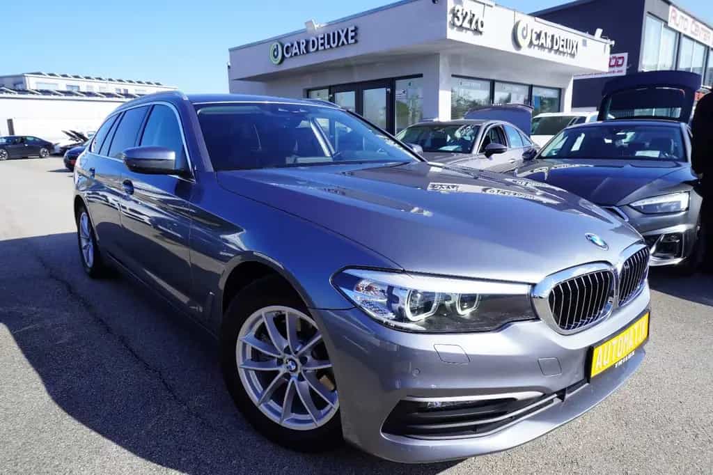 BMW 5 Series 520i Touring*NAVI*LED*SEHR GEPFLEGT* 01/2019-photo-0