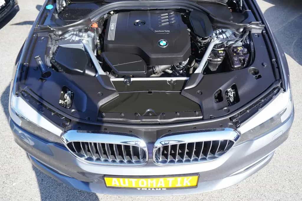 BMW 5 Series 520i Touring*NAVI*LED*SEHR GEPFLEGT* 01/2019-photo-10