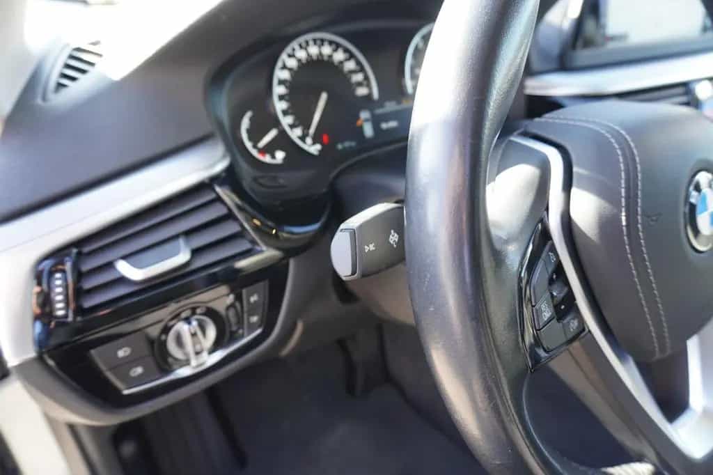 BMW 5 Series 520i Touring*NAVI*LED*SEHR GEPFLEGT* 01/2019-photo-22