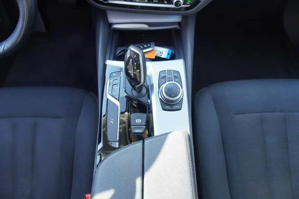 BMW 5 Series 520i Touring*NAVI*LED*SEHR GEPFLEGT* 01/2019-photo-28