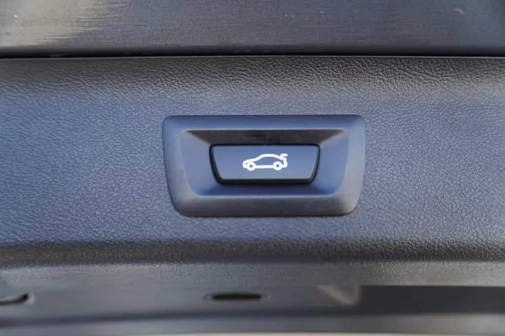 BMW 5 Series 520i Touring*NAVI*LED*SEHR GEPFLEGT* 01/2019-photo-9