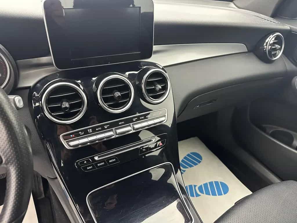 Mercedes-Benz GLC 220 d 4Matic "NAVI-CAM-LEDER-SITZH-ALU" 03/2019-photo-16