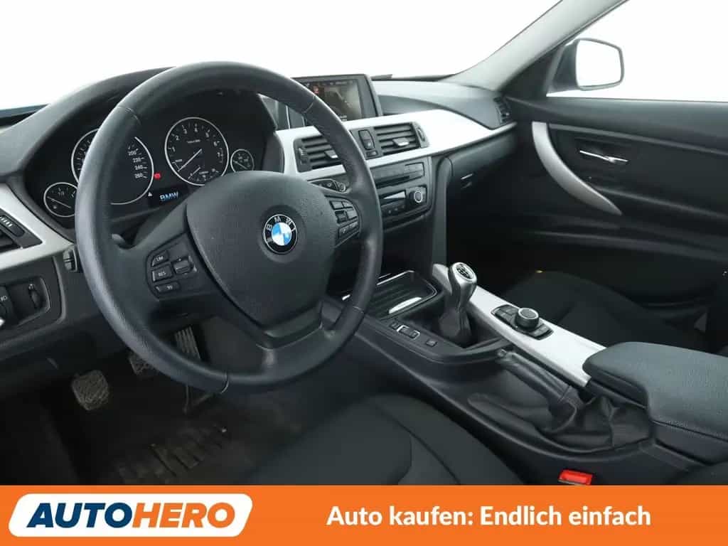 BMW 3 Series 03/2015-photo-10