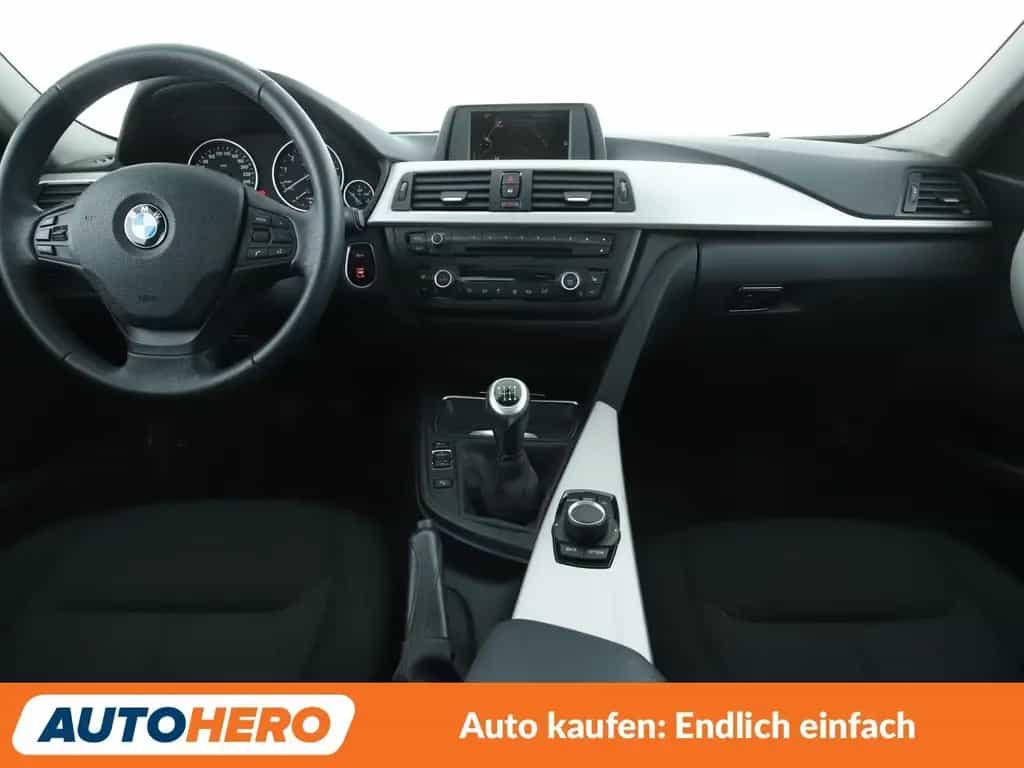 BMW 3 Series 03/2015-photo-11