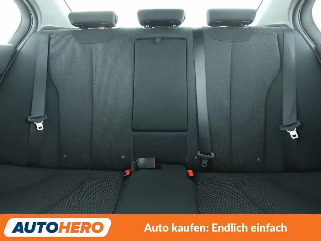 BMW 3 Series 03/2015-photo-15