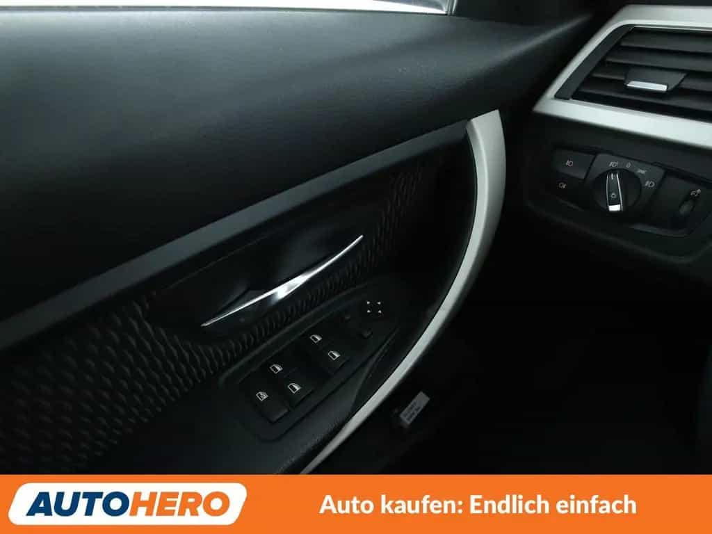 BMW 3 Series 03/2015-photo-24