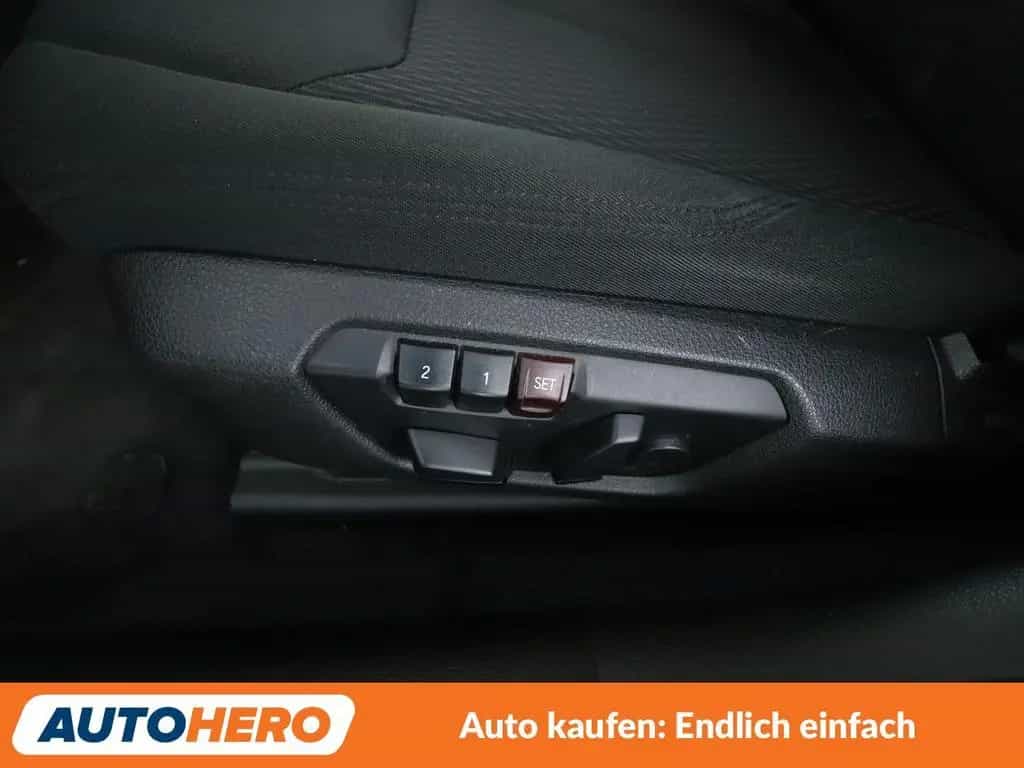 BMW 3 Series 03/2015-photo-27