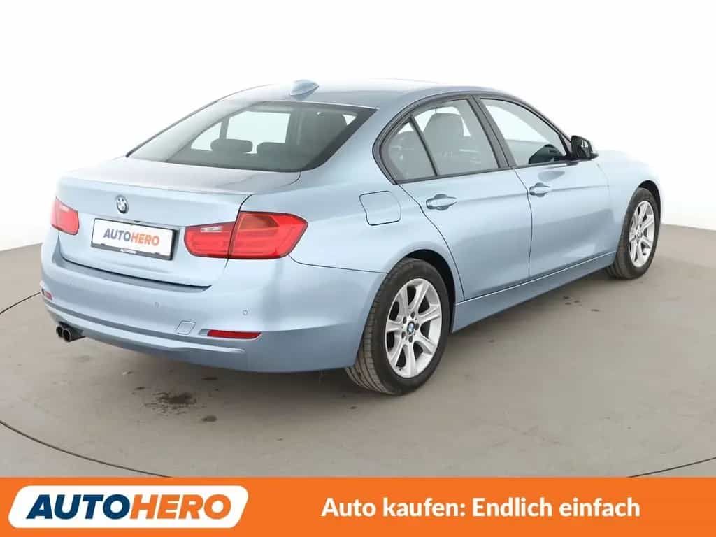 BMW 3 Series 03/2015-photo-5