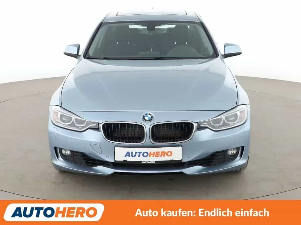 BMW 3 Series 03/2015-photo-8
