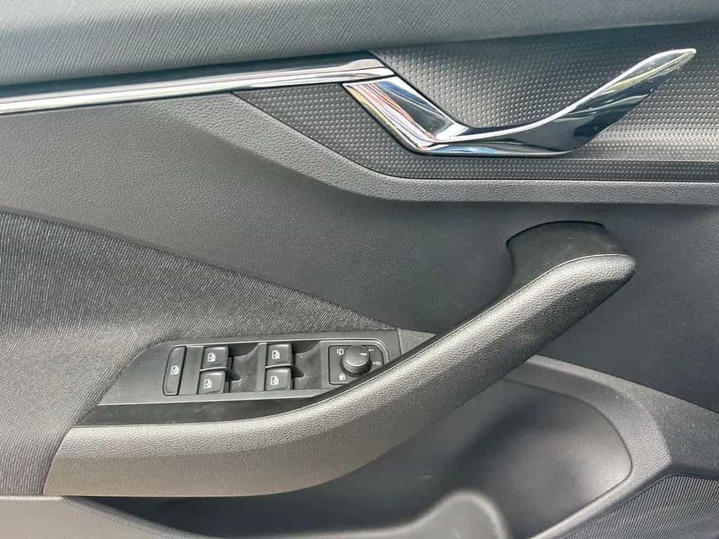 Skoda Kamiq Style *DSG, Virt.Cockpit., Winterpkt* 12/2020-photo-32