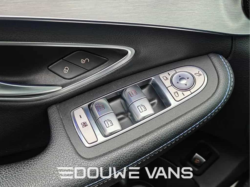 Mercedes-Benz C-Class 200 Estate AMG Night Edition Distronic LED 05/2020-photo-31
