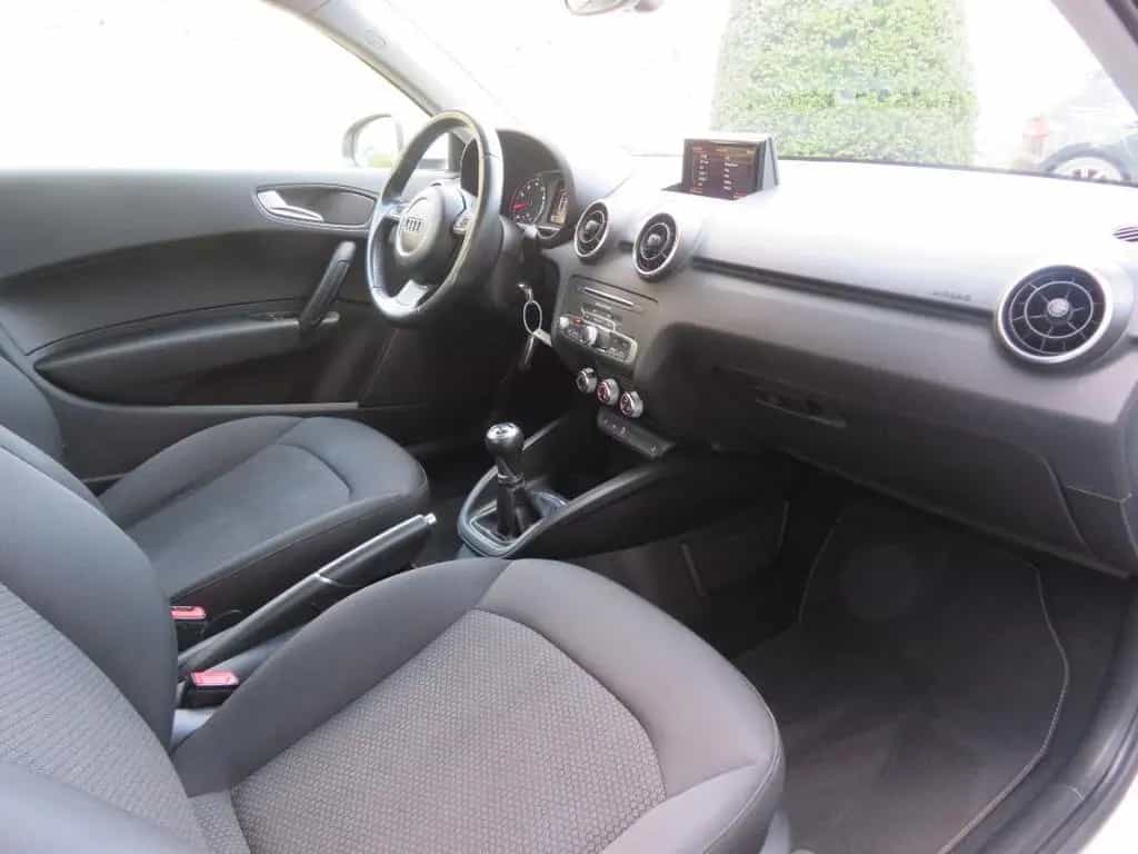 Audi A1 1.4 TFSI NAVI SHZ 09/2015-photo-10