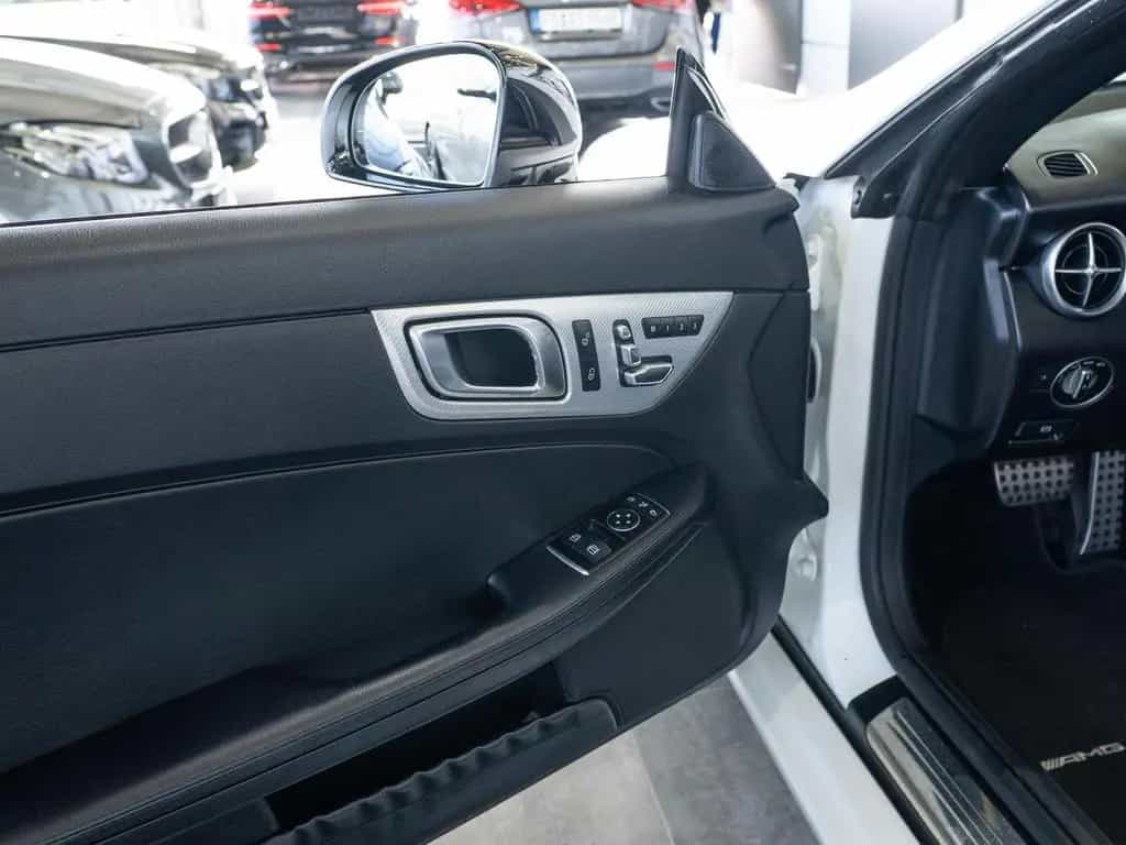 Mercedes-Benz SLC-Class 300 9G-TRONIC *LEDER*AMG*AIRSCARF*MEMORY* 07/2018-photo-9