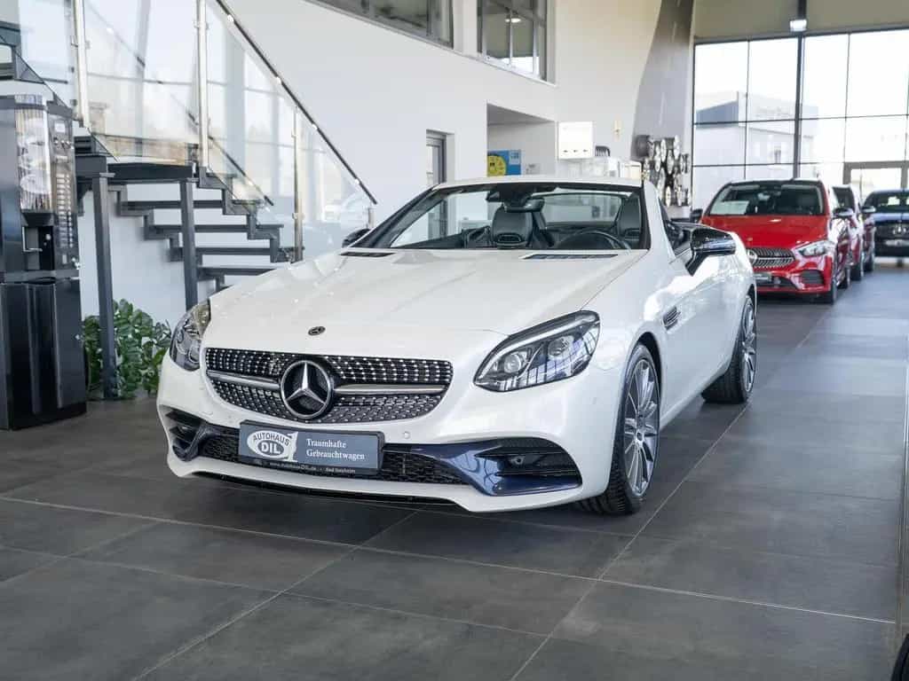 Mercedes-Benz SLC-Class 300 9G-TRONIC *LEDER*AMG*AIRSCARF*MEMORY* 07/2018-photo-2