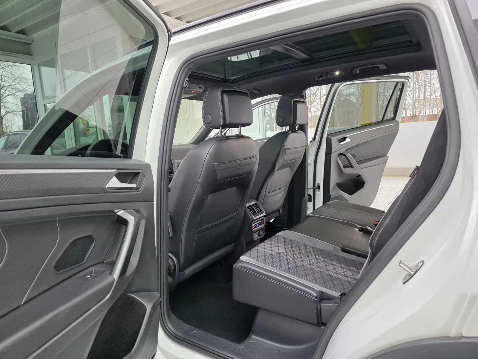 Volkswagen Tiguan Allspace 02/2022-photo-14