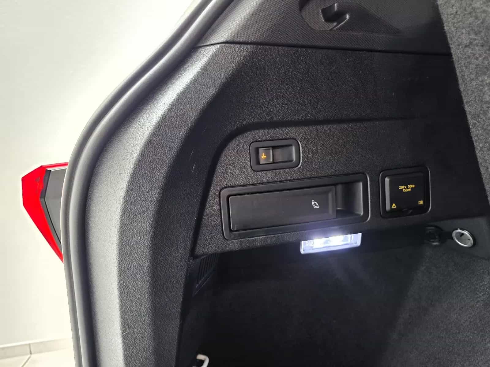 Volkswagen Tiguan Allspace 02/2022-photo-18