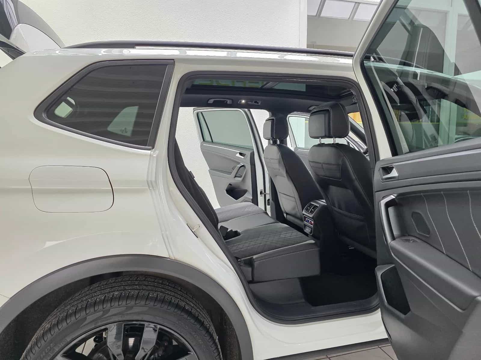 Volkswagen Tiguan Allspace 02/2022-photo-19