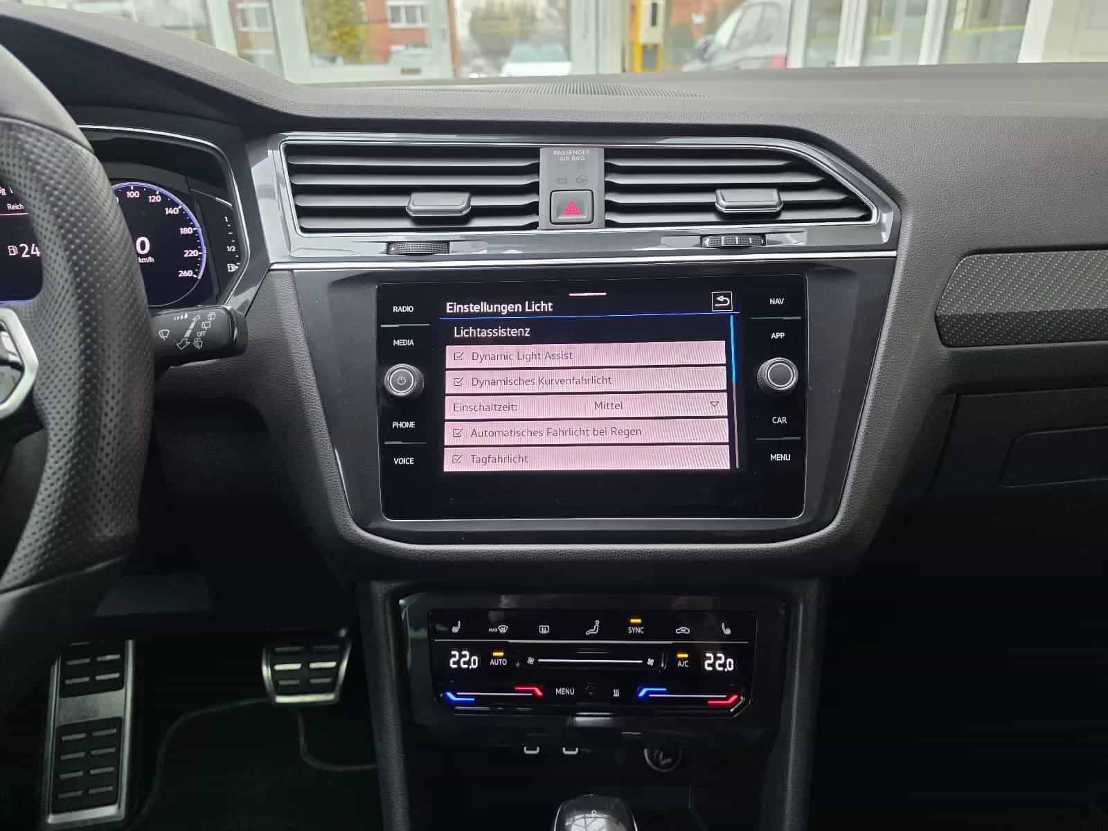 Volkswagen Tiguan Allspace 02/2022-photo-34