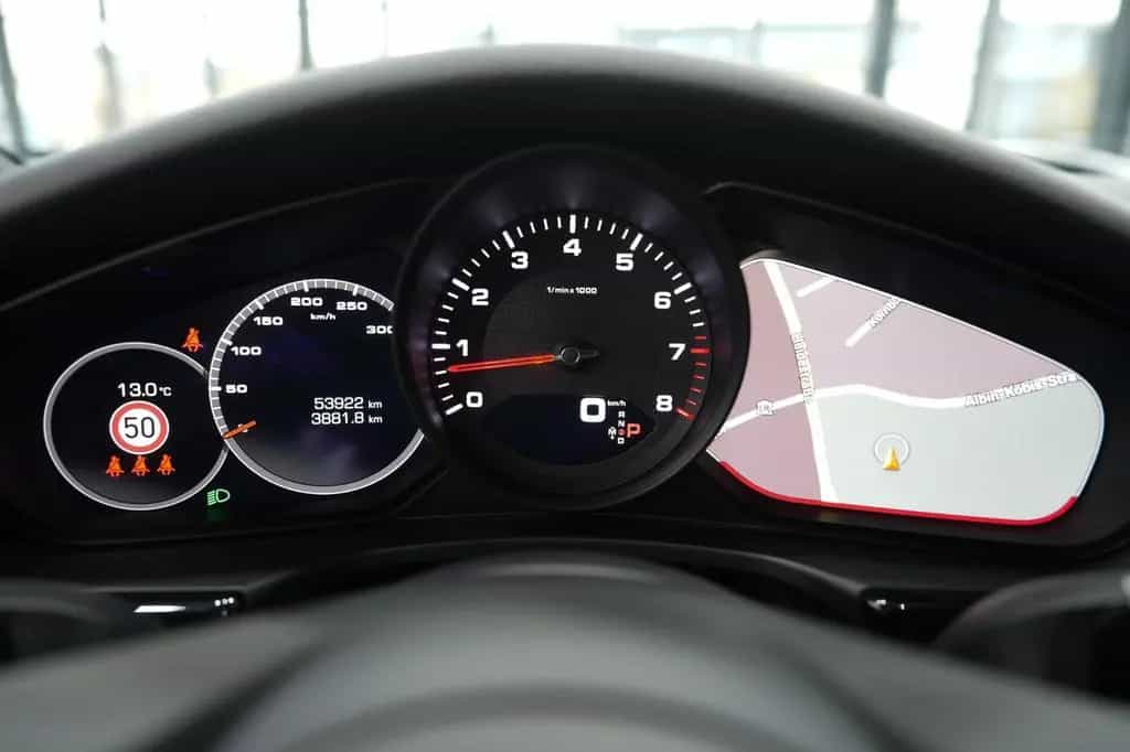 Porsche Panamera Sport Turismo 4 Edition 10 Jahre*PANO 12/2020-photo-18