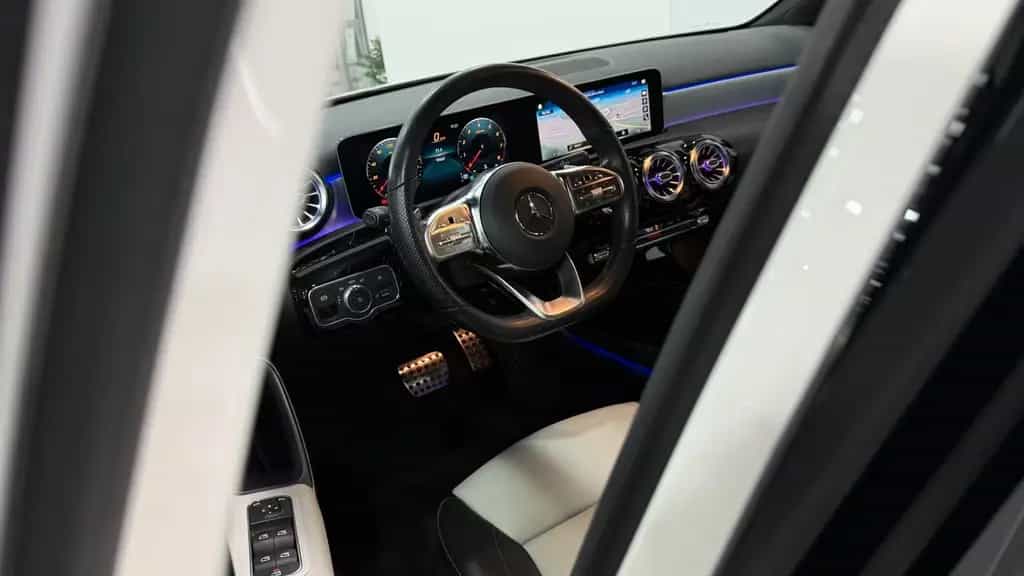 Mercedes-Benz A 200 AMG Line/Ambiente/RFK/Leder/MBUX/LED/Navi 10/2018-photo-16