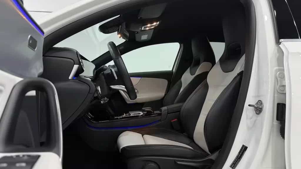 Mercedes-Benz A 200 AMG Line/Ambiente/RFK/Leder/MBUX/LED/Navi 10/2018-photo-18