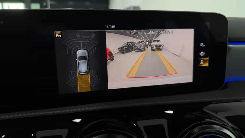 Mercedes-Benz A 200 AMG Line/Ambiente/RFK/Leder/MBUX/LED/Navi 10/2018-photo-21