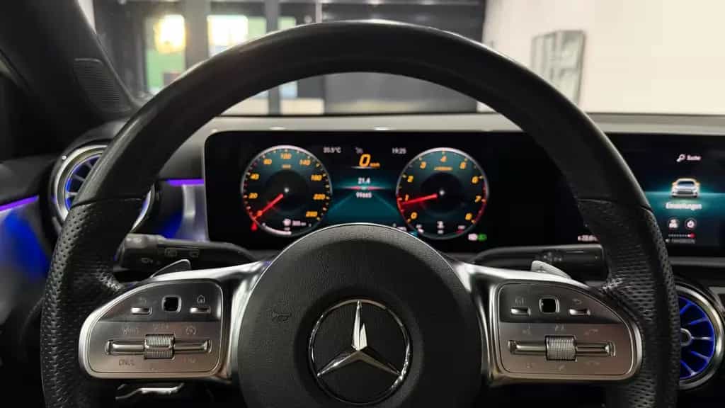 Mercedes-Benz A 200 AMG Line/Ambiente/RFK/Leder/MBUX/LED/Navi 10/2018-photo-29