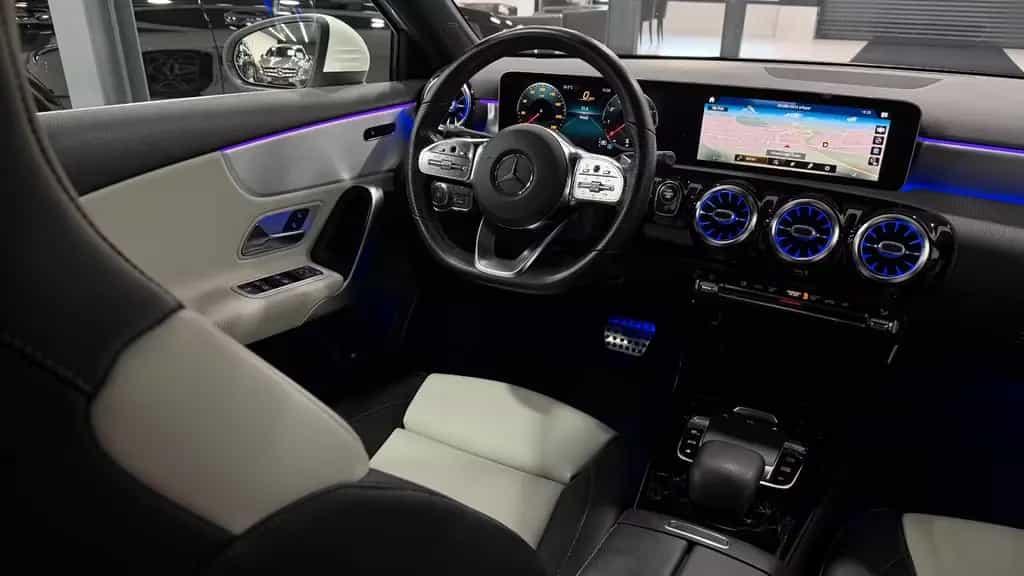 Mercedes-Benz A 200 AMG Line/Ambiente/RFK/Leder/MBUX/LED/Navi 10/2018-photo-8