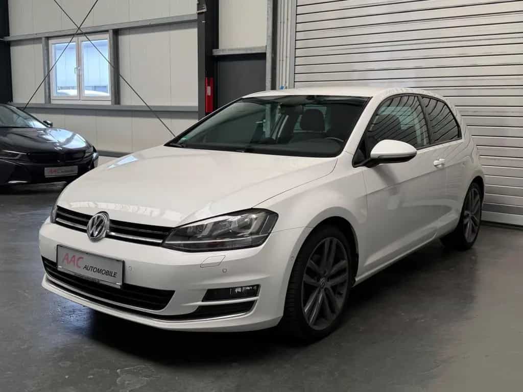 Volkswagen Golf VII Lim. Highline BMT/Alcantara/AHK/1. Hand 09/2015-photo-2