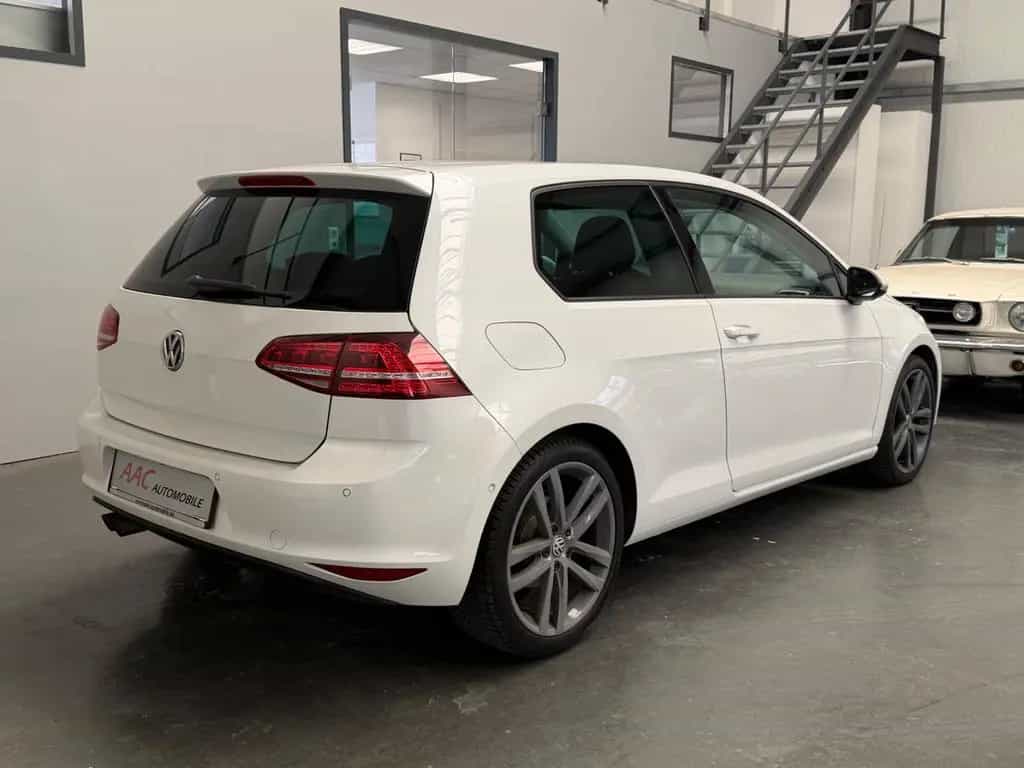 Volkswagen Golf VII Lim. Highline BMT/Alcantara/AHK/1. Hand 09/2015-photo-5