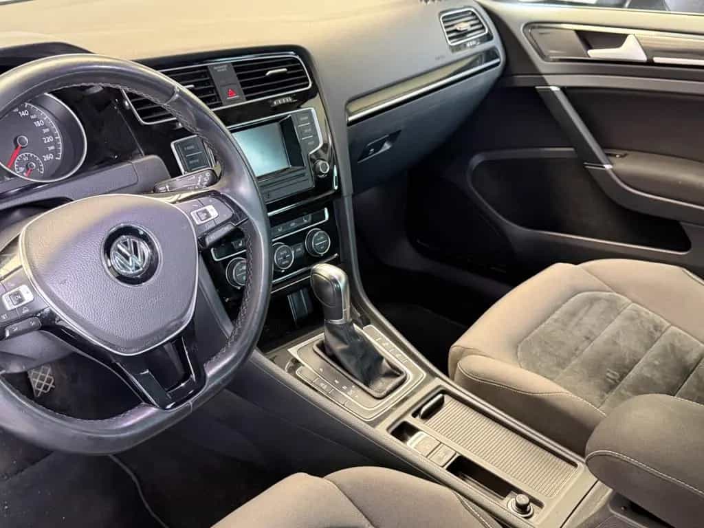 Volkswagen Golf VII Lim. Highline BMT/Alcantara/AHK/1. Hand 09/2015-photo-6