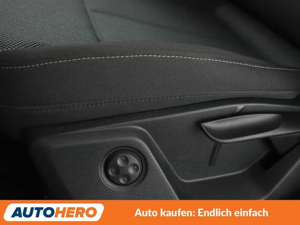 Audi Q2 40 TFSI quattro Sport Aut.*NAVI*LED*TEMPO*CAM 03/2019-photo-26