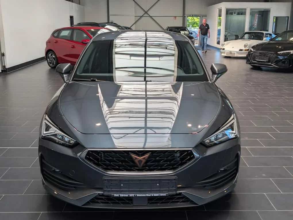 Cupra Leon 2.0 TSI DSG VZ 1.Hand 12/2023-photo-2
