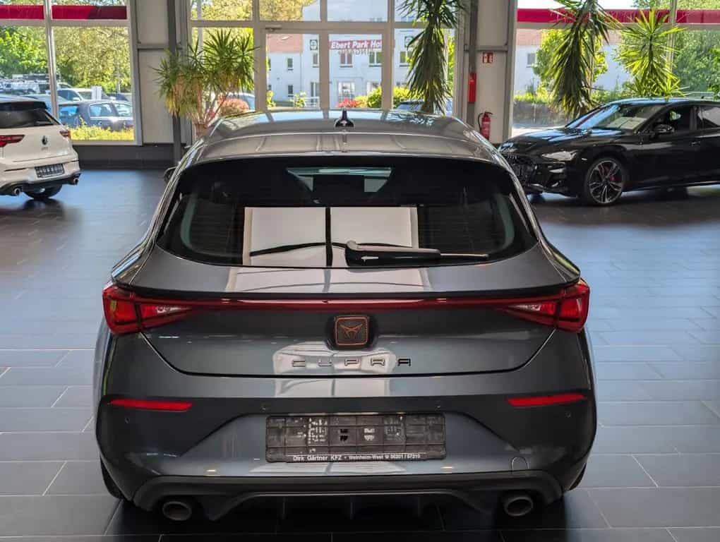 Cupra Leon 2.0 TSI DSG VZ 1.Hand 12/2023-photo-3