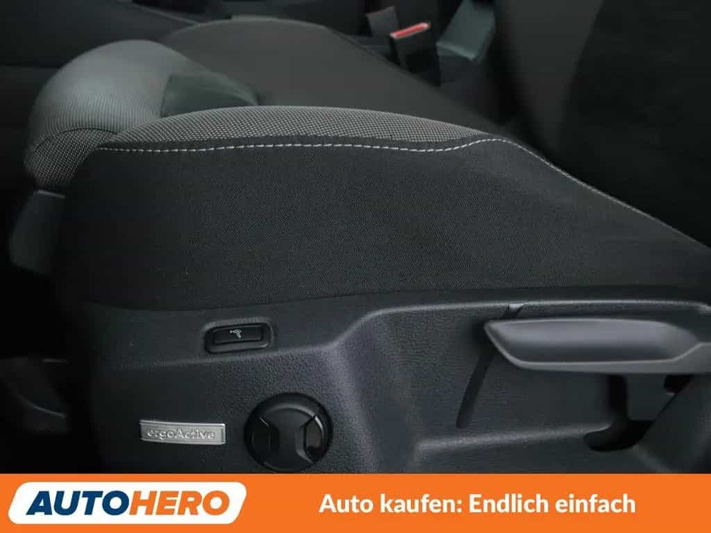 Volkswagen Golf VII 1.5 TSI ACT Highline BlueMotion*LED* 10/2018-photo-27