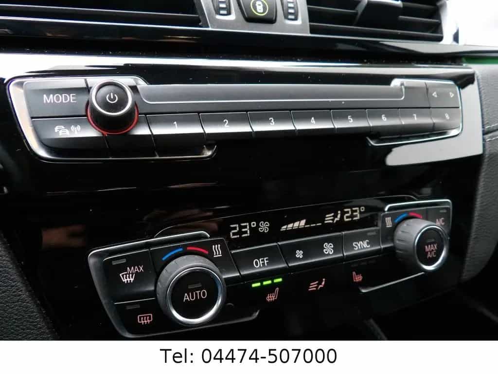 BMW X2 sDrive 20i Leder Navi Sizhg PDC 1.Hand! 08/2018-photo-17
