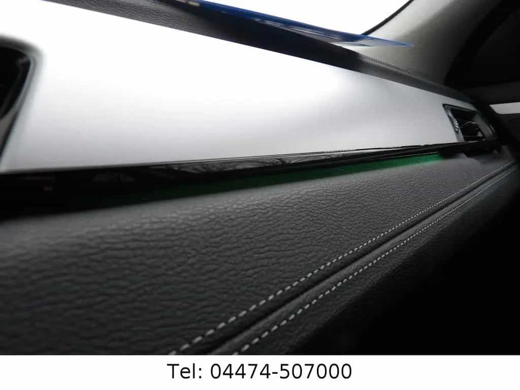 BMW X2 sDrive 20i Leder Navi Sizhg PDC 1.Hand! 08/2018-photo-19
