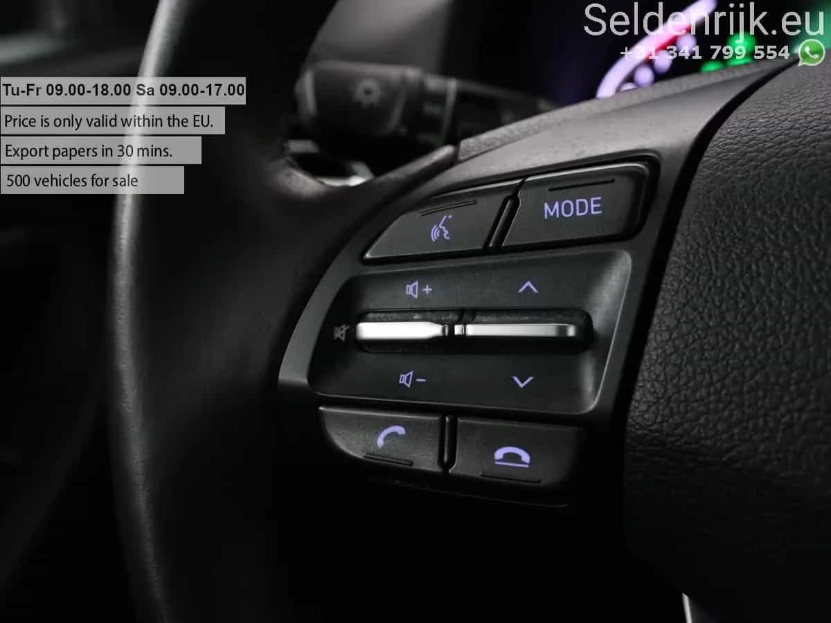 Hyundai i30 12/2022-photo-12