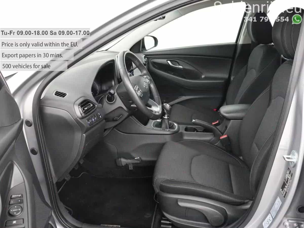 Hyundai i30 12/2022-photo-3