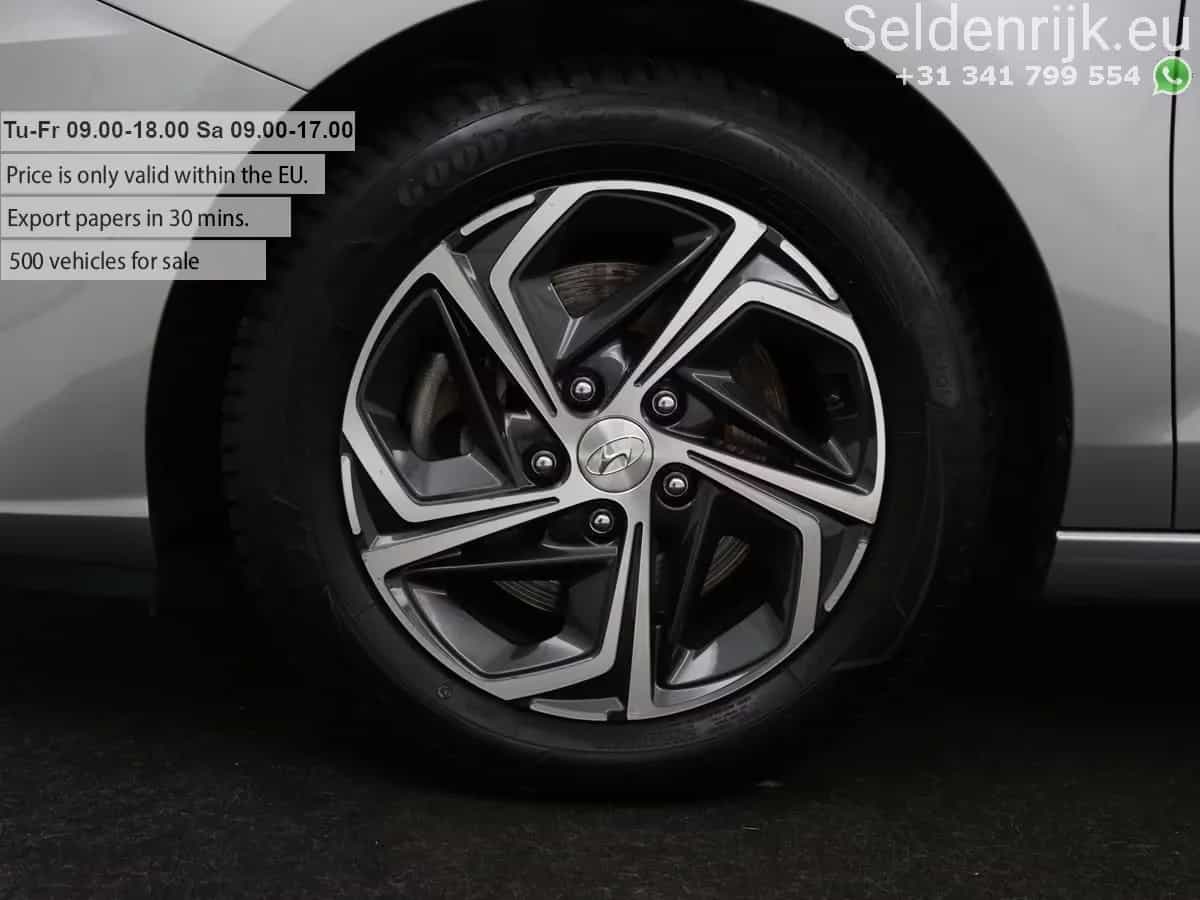 Hyundai i30 12/2022-photo-30