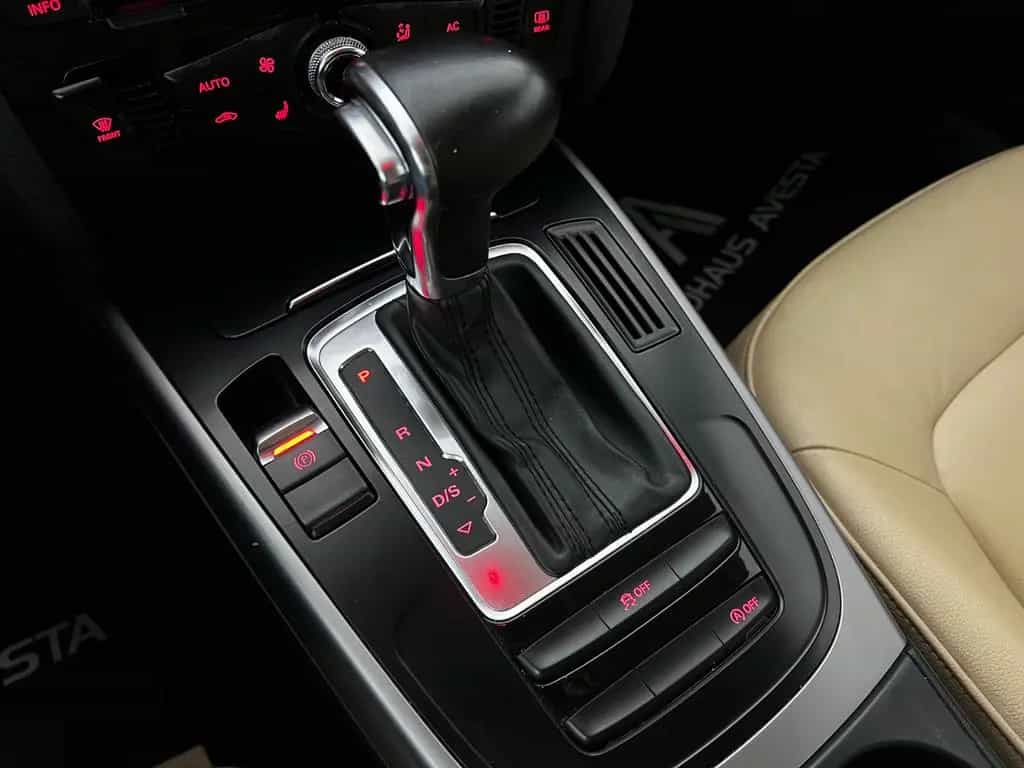 Audi A5 2.0 TDI / XENON / GARANTIE /2.HA/ LED / 177PS 01/2014-photo-28