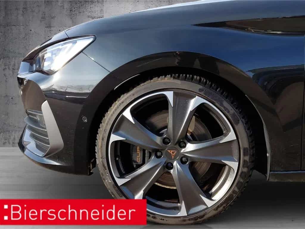 Cupra Leon VZ 2.0 TSI DSG Pano LED Navi Beats Audio AC 01/2024-photo-2
