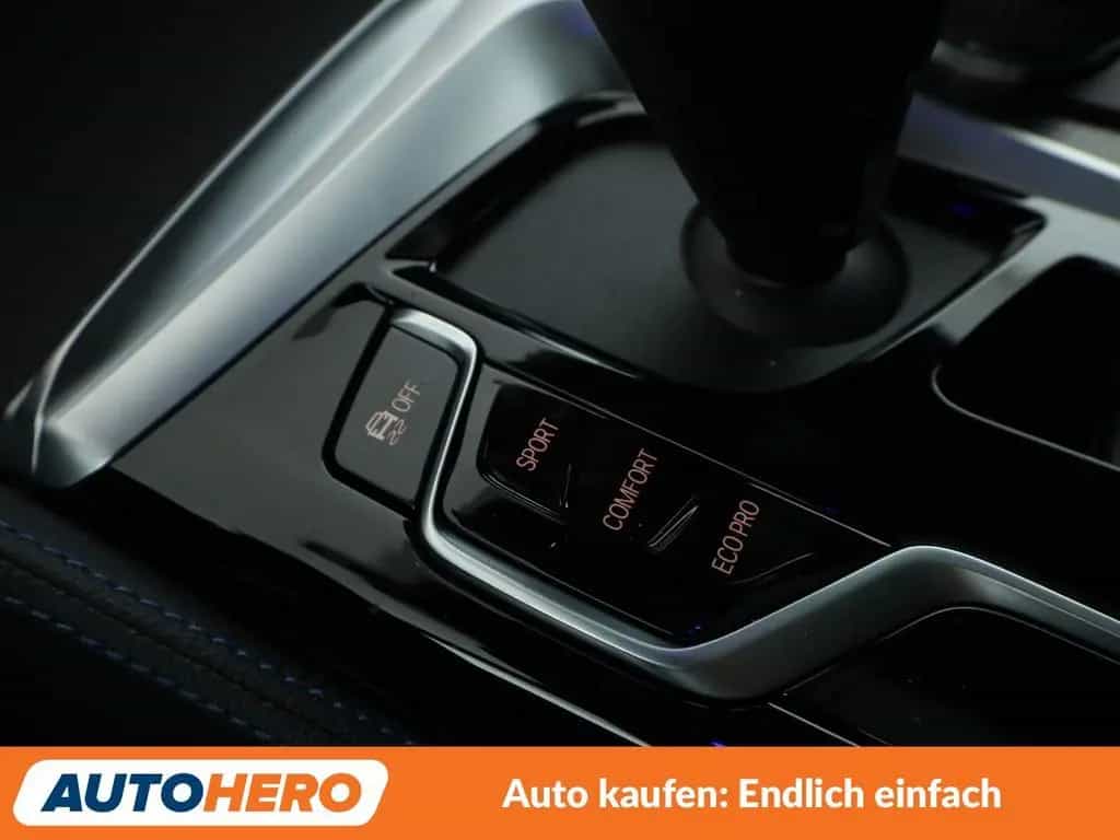 BMW 520 d Mild-Hybrid xDrive M Sport Aut*NAVI*LED*CAM 01/2022-photo-28