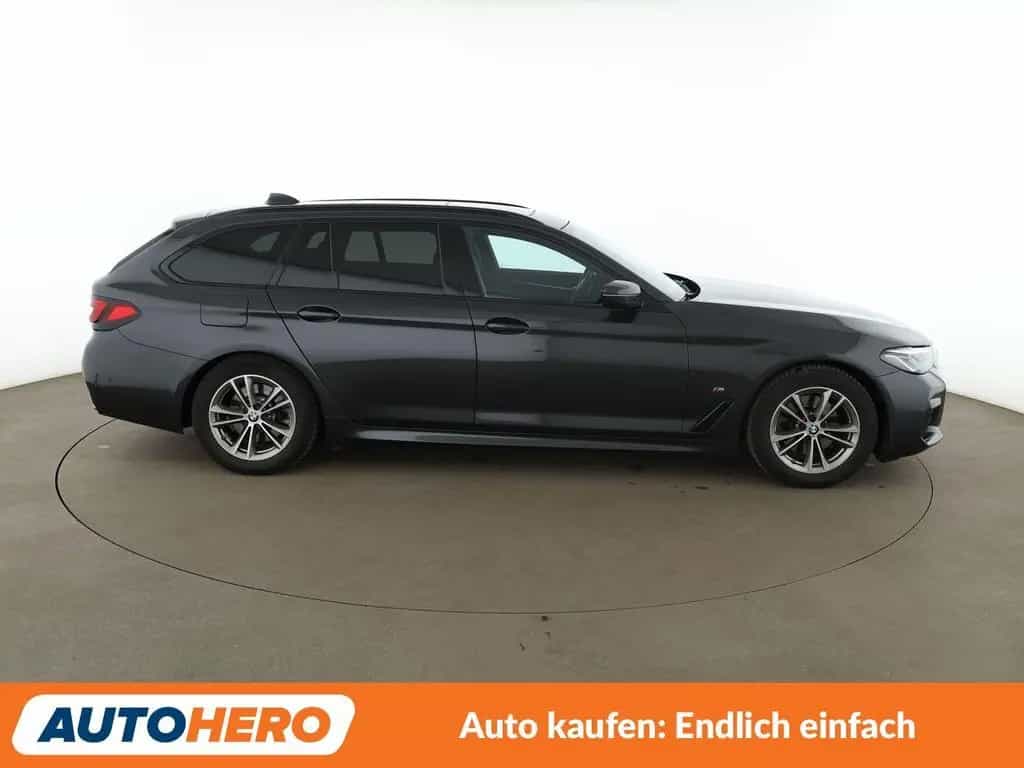 BMW 520 d Mild-Hybrid xDrive M Sport Aut*NAVI*LED*CAM 01/2022-photo-6