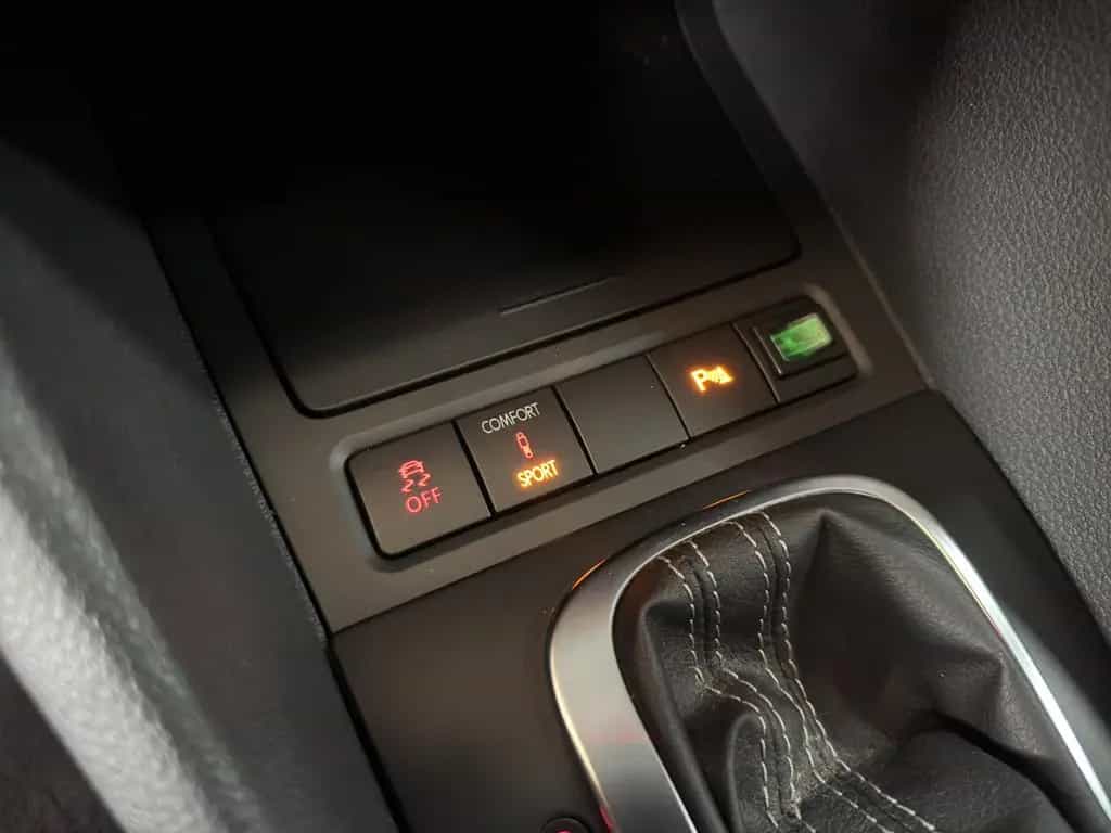 Volkswagen Golf R 4M DSG *1.Hand *Schalensitze *DCC *KeyGo 05/2011-photo-10